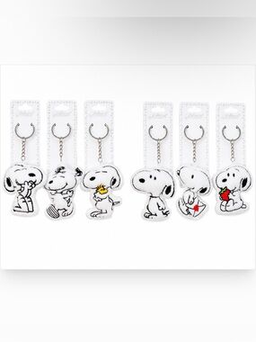 *BUY NOW* 1 Pc Plush Snoopy Keychain/Bag Charm